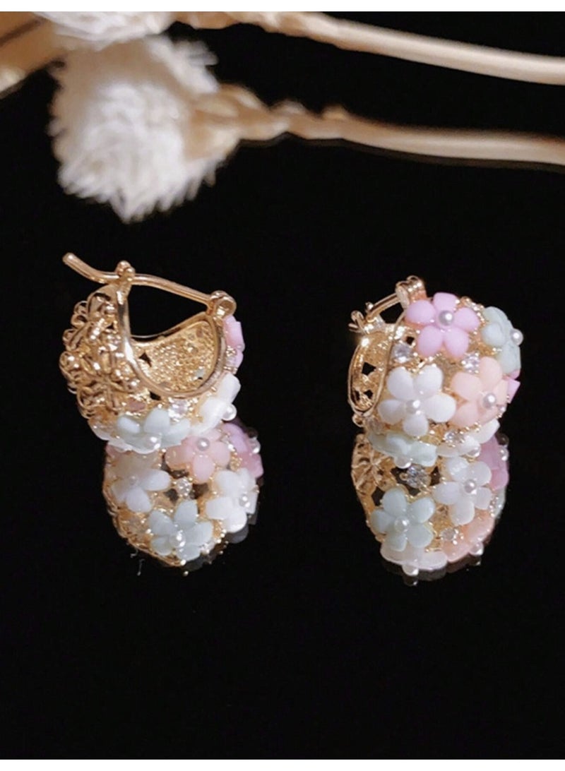 ڤيا أقراط نسائية أنيقة بتصميم باقات الزهور — لمسة ناعمة لإطلالتك اليومية - Image 2